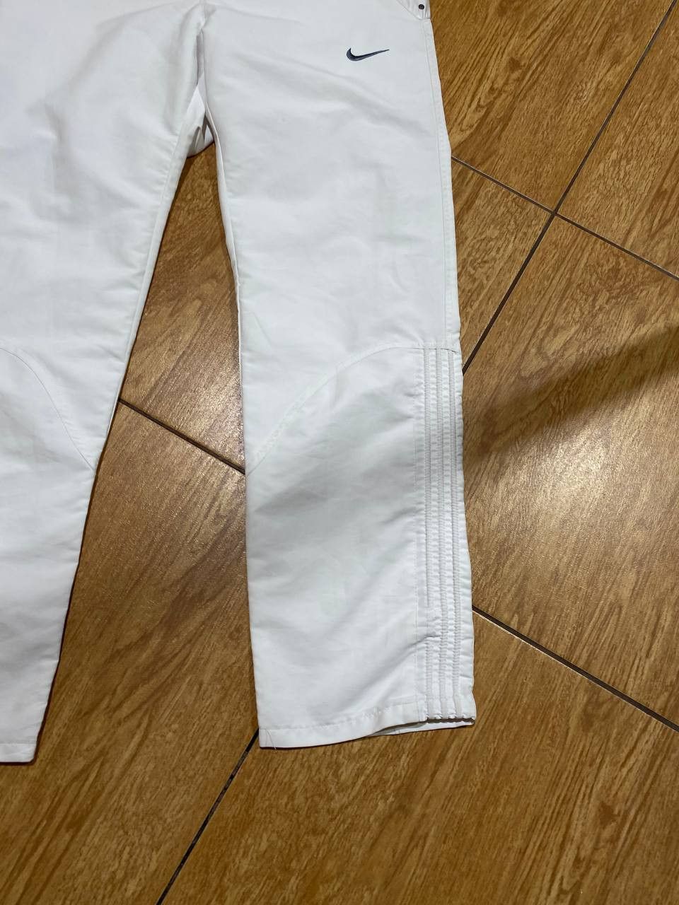 Nike NIKE Men’s Vintage SWEATPANTS NYLON Regular Fit Size US 38 / EU 54 - 11 Thumbnail