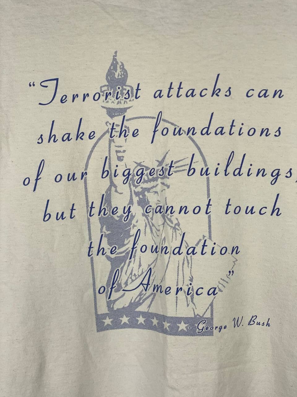 Vintage Vintage 9/11 Memorial America T-Shirt United We Stand Size US XL / EU 56 / 4 - 10 Thumbnail
