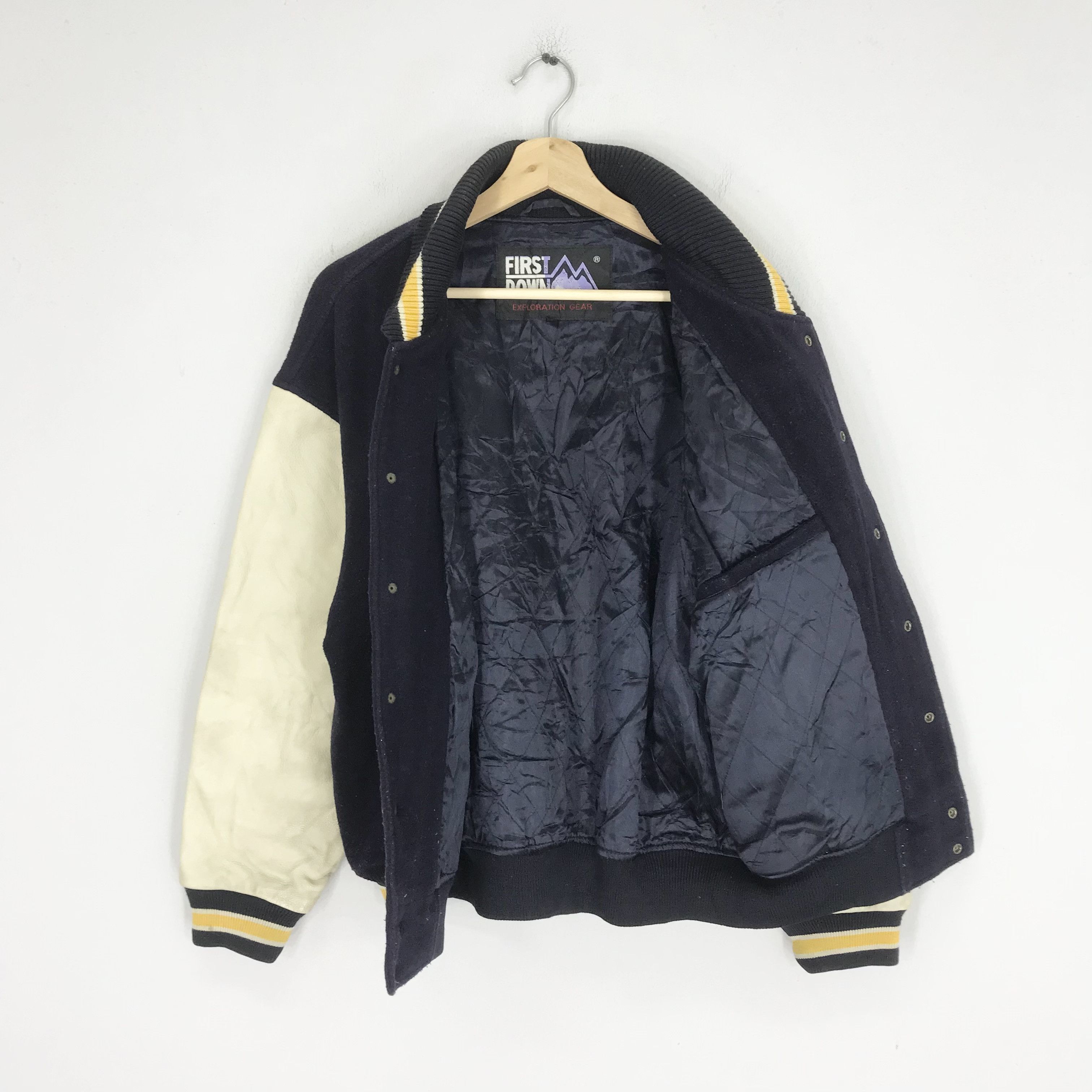 Japanese Brand Vintage 90s First Down Varsity Stadium Bomber Jacket Size US M / EU 48-50 / 2 - 4 Thumbnail