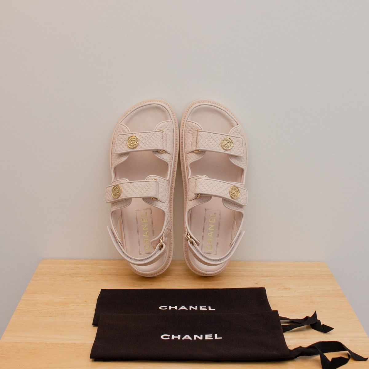 Chanel CHANEL 2022 Calfskin Velcro Dad Medallion Sandals Pink 38.5C Size US 8.5 / IT 38.5 - 16 Thumbnail