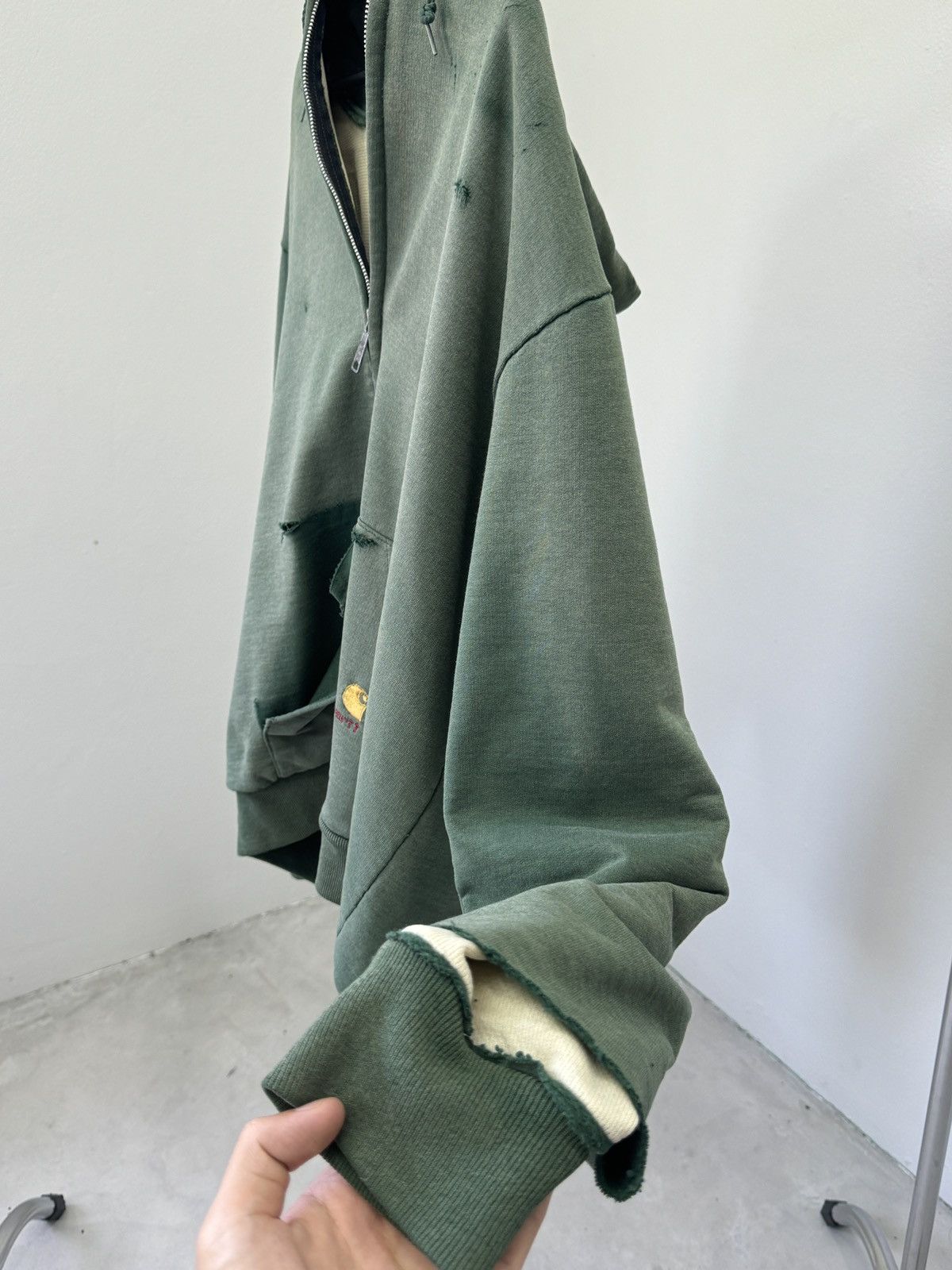 Carhartt × Vintage Distressed Sunfaded 90’s Carhartt Zip Up Hoodie Size US L / EU 52-54 / 3 - 10 Thumbnail
