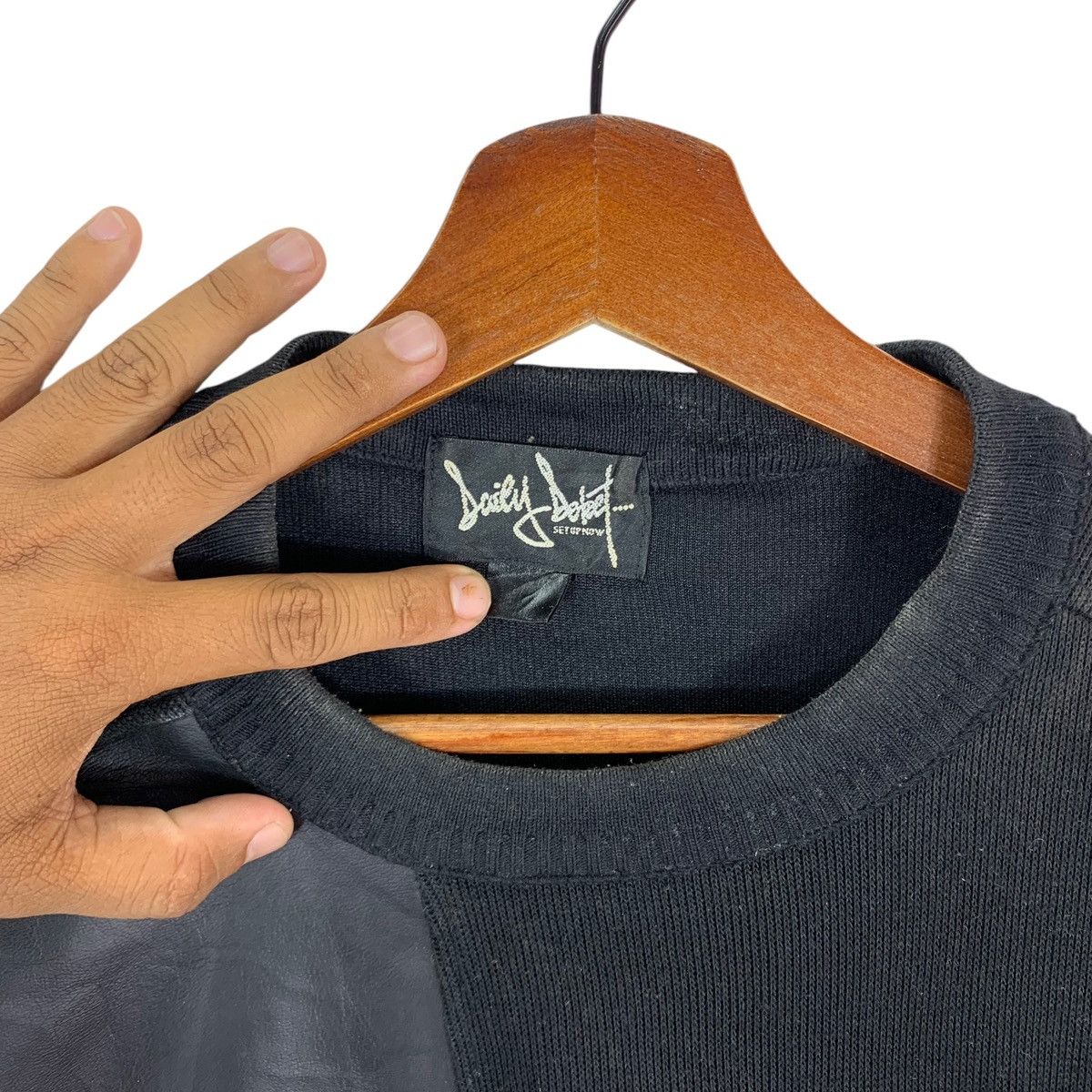 Vintage VINTAGE BLACK COBRA CREWNECK BIG LOGO JUMPERS Size US L / EU 52-54 / 3 - 6 Thumbnail