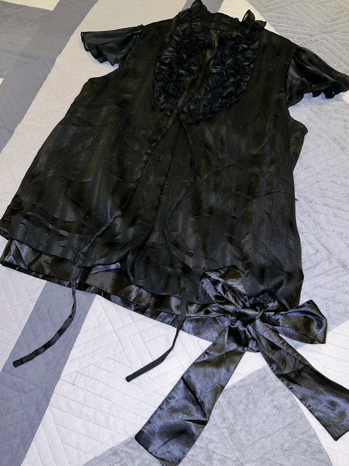 Japanese Brand THEORIA glitter ruffle blouse 📄🎀 Size M / US 6-8 / IT 42-44 - 5 Thumbnail