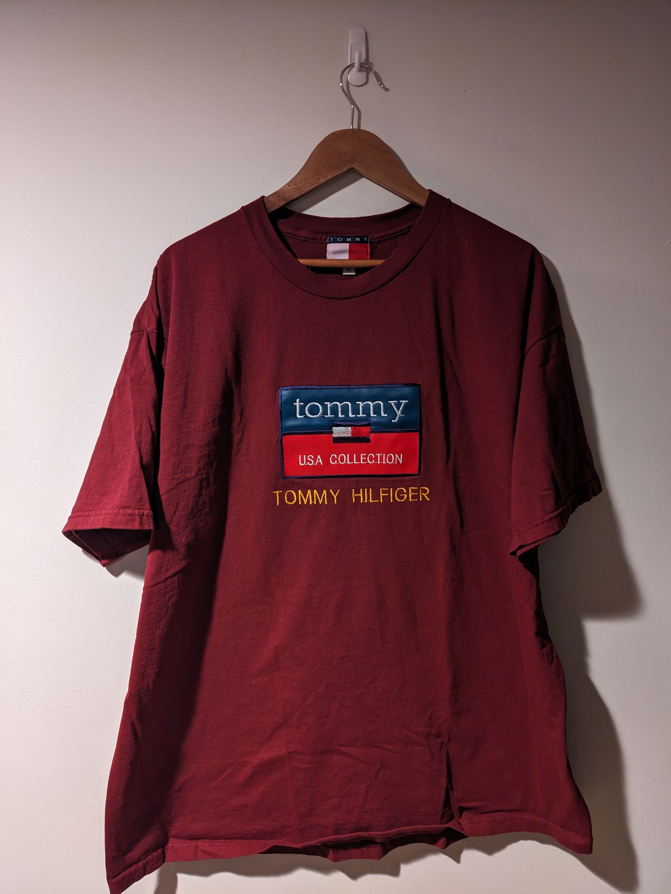 Tommy Hilfiger × Vintage Vintage 90s Tommy Hilfiger USA Collection Flag T-Shirt Size US XL / EU 56 / 4 - 1 Thumbnail