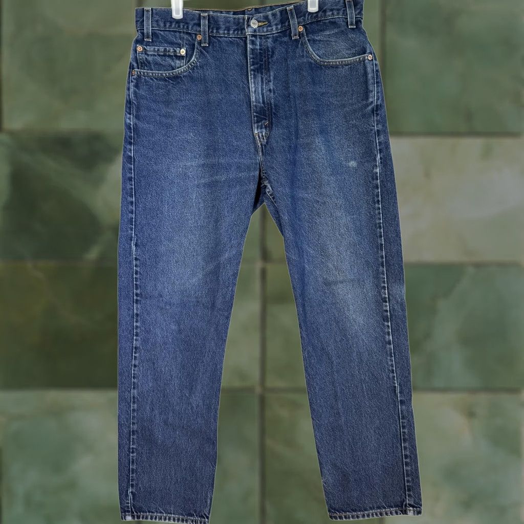 Levi's VINTAGE Levis 505 Jeans Mens 36x32 Blue Regular Fit Straight Leg Denim Classic 90s Y2K Size US 36 / EU 52 - 1 Thumbnail