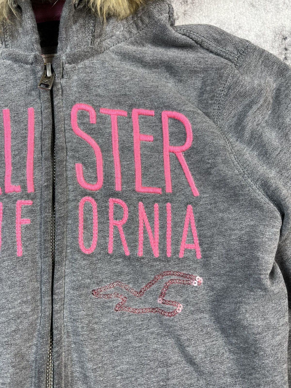 Hollister Hollister Y2K Fur Hoodie Grey Womens XS Fits S Size XS / US 0-2 / IT 36-38 - 5 Thumbnail