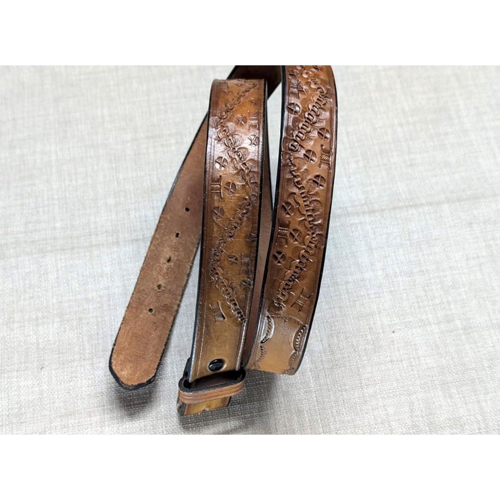 Vintage VINTAGE handcrafted Hand Tooled belt 1-3/8" Western Belt brown Men 42 Full Grain Cowhide Leather belt buckle strap Cowboys Rodeo 1940s Mens Size 42 - 2 Thumbnail