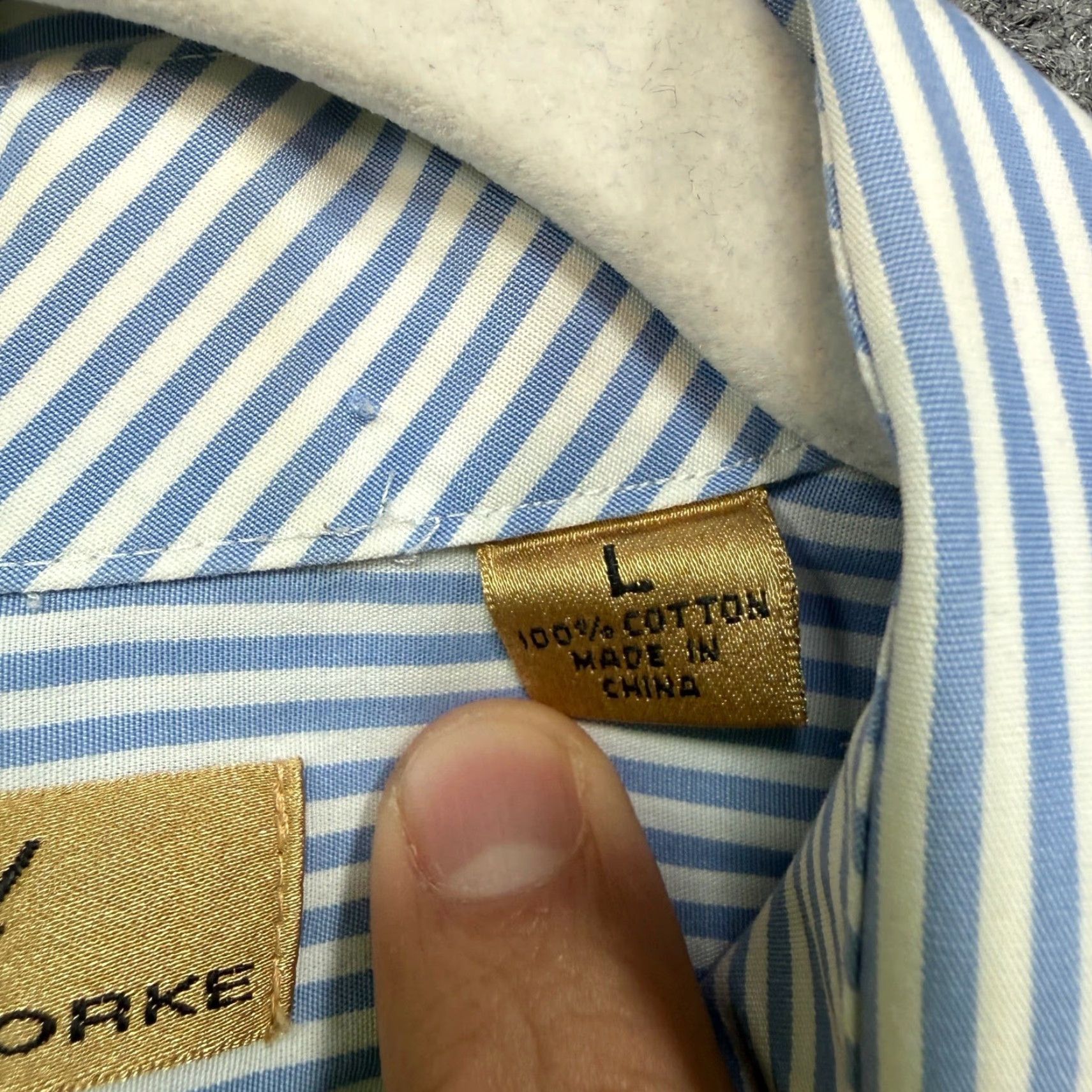 Roundtree & Yorke Roundtree & Yorke Gold Label Button Up Shirt Men L Blue Striped Non-Iron Dress Shirt Size US L / EU 52-54 / 3 - 6 Thumbnail