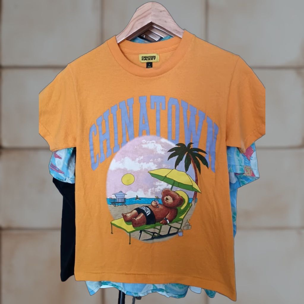 Vintage Chinatown Market T-Shirt Mens S Yellow Lounging Teddy Bear Beach Shirt Hype Streetwear Size US S / EU 44-46 / 1 - 1 Thumbnail