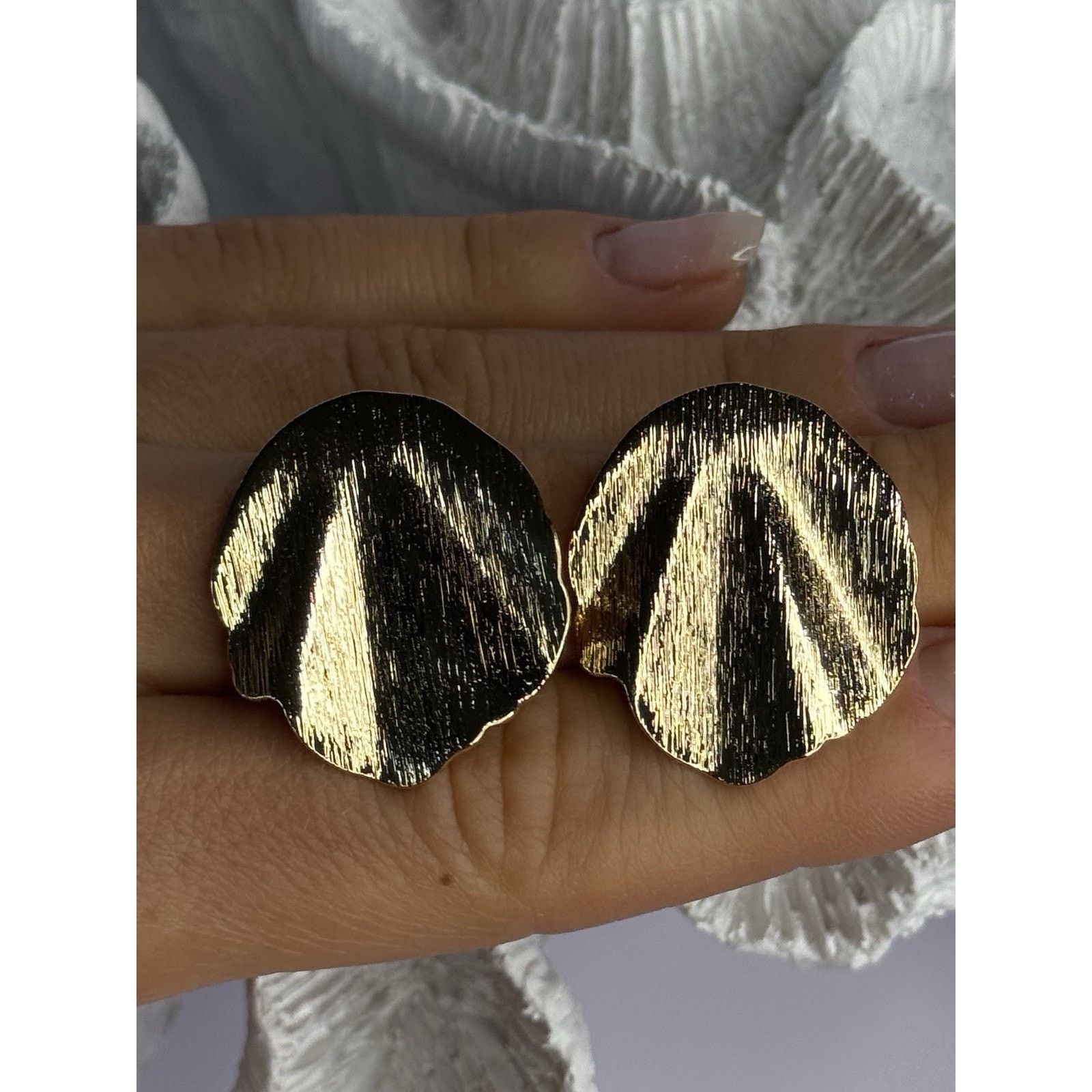 Jewelry UNIQUE GOLD PLATED EARRINGS LENGTH 1.15 INCH Size ONE SIZE - 2 Thumbnail