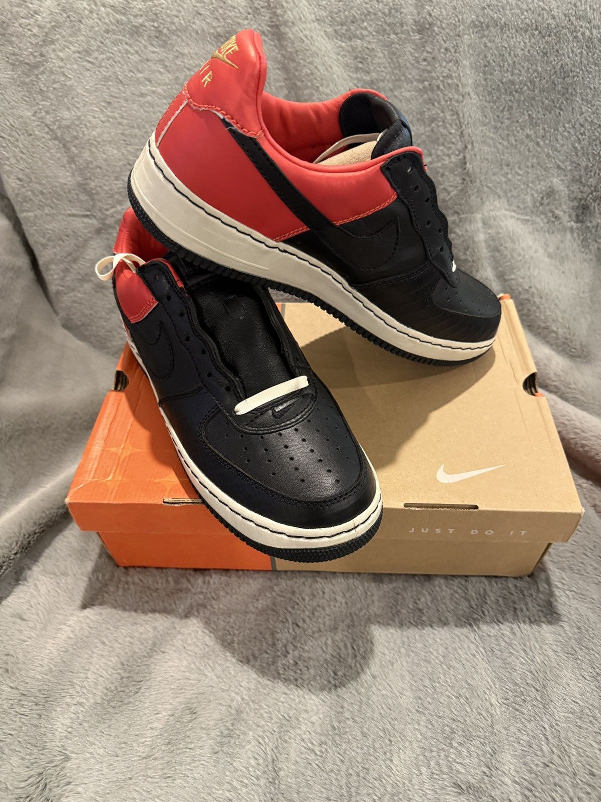 Nike Nike AF1 Low Insideout Max Orange Size 13 DS 2005 Size US 13 / EU 46 - 11 Thumbnail