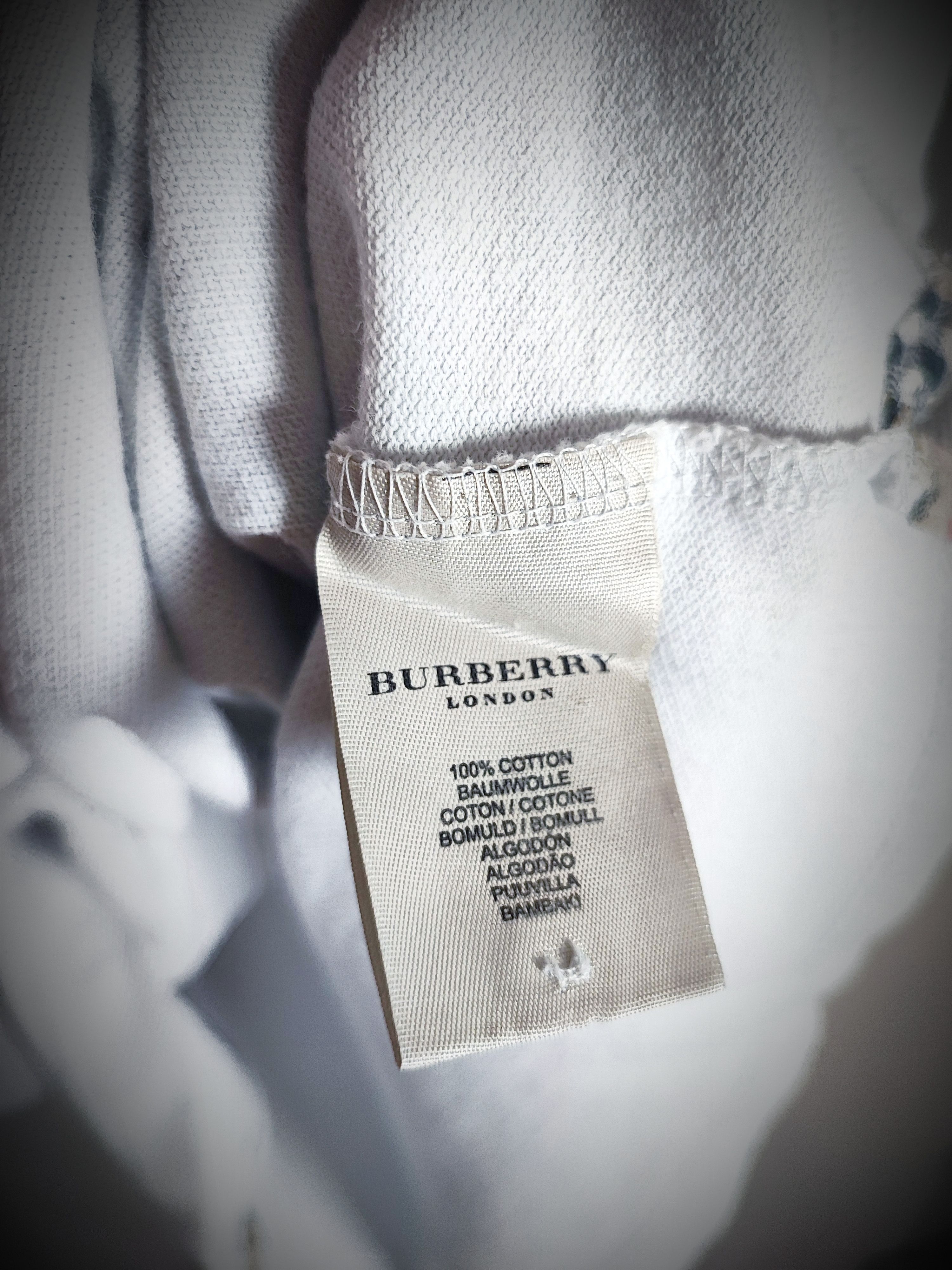 Burberry 🔥 Burberry Polo size XL White 🔥 Size US XL / EU 56 / 4 - 6 Thumbnail
