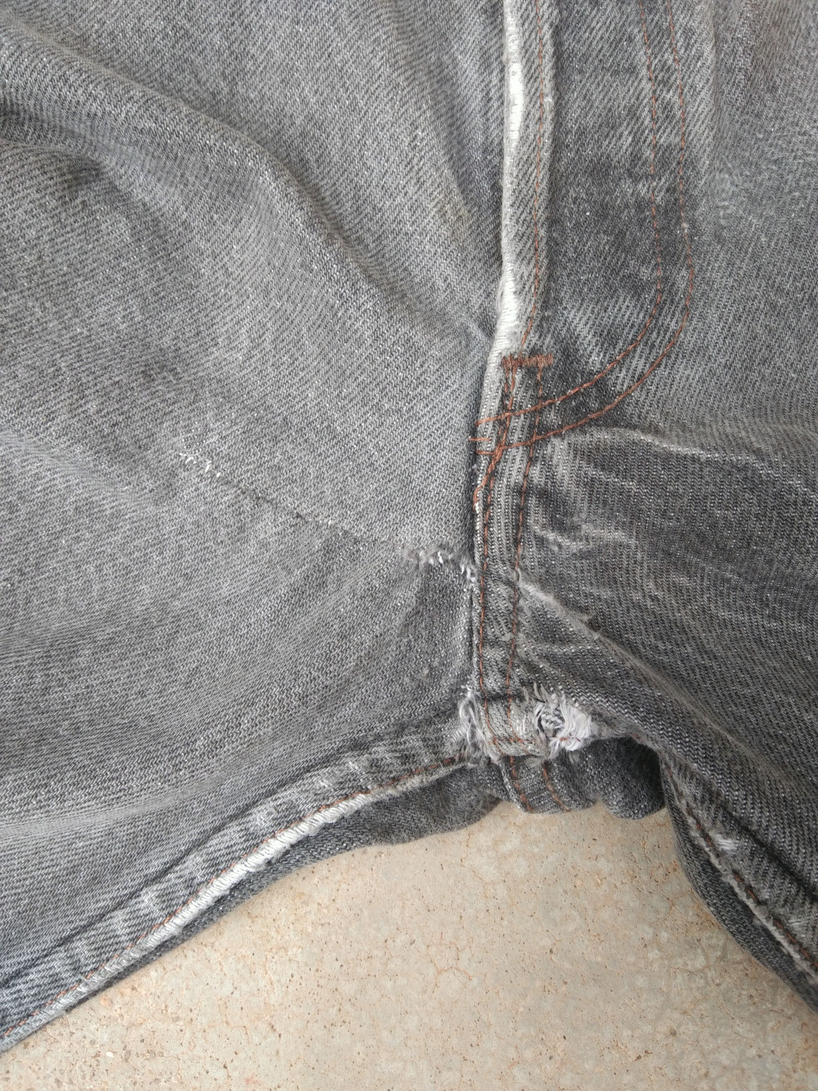 Levi's 80s Vintage Levi's 501 Made In USA Distressed Jeans 29x30 Size US 29 - 9 Thumbnail