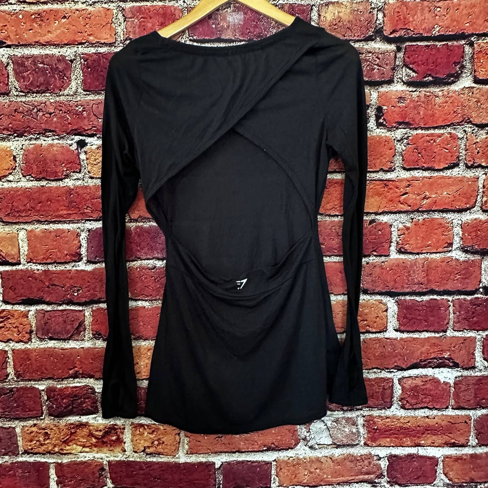 Gymshark Gymshark open back long sleeve Size M / US 6-8 / IT 42-44 - 1 Thumbnail