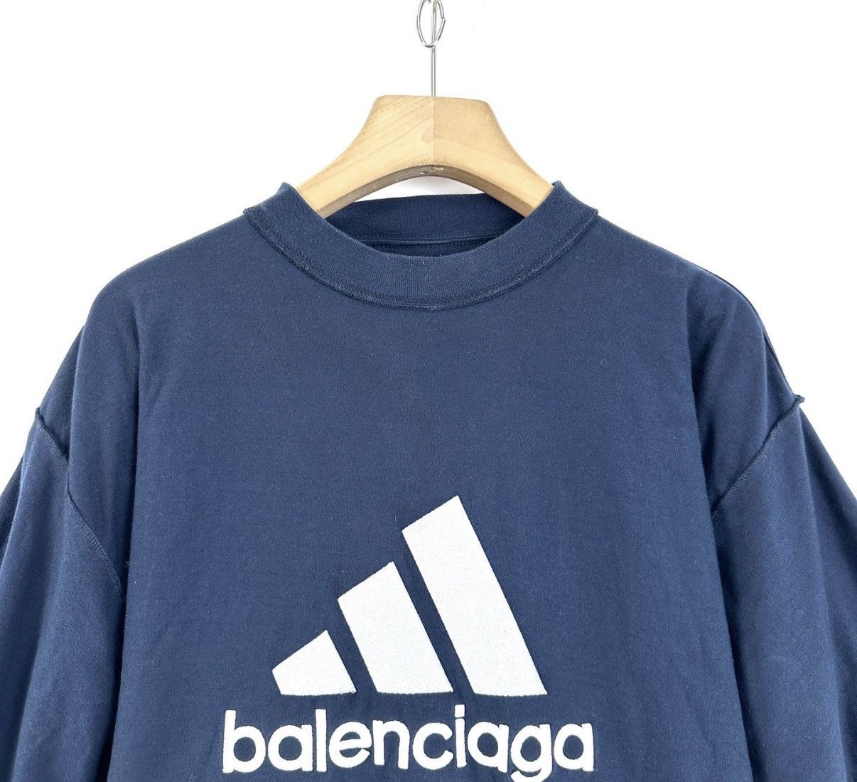 Balenciaga Balenciaga x Adidas Navy Short Sleeve T-Shirt K12 Size US M / EU 48-50 / 2 - 4 Thumbnail