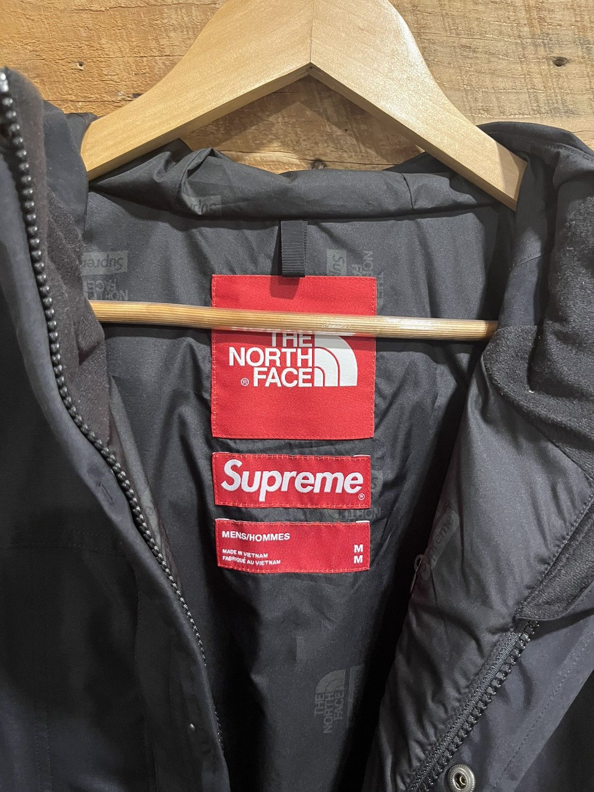 Supreme Supreme x The North Face RTG Jacket GORE-TEX Black SS20 Size US M / EU 48-50 / 2 - 10 Thumbnail