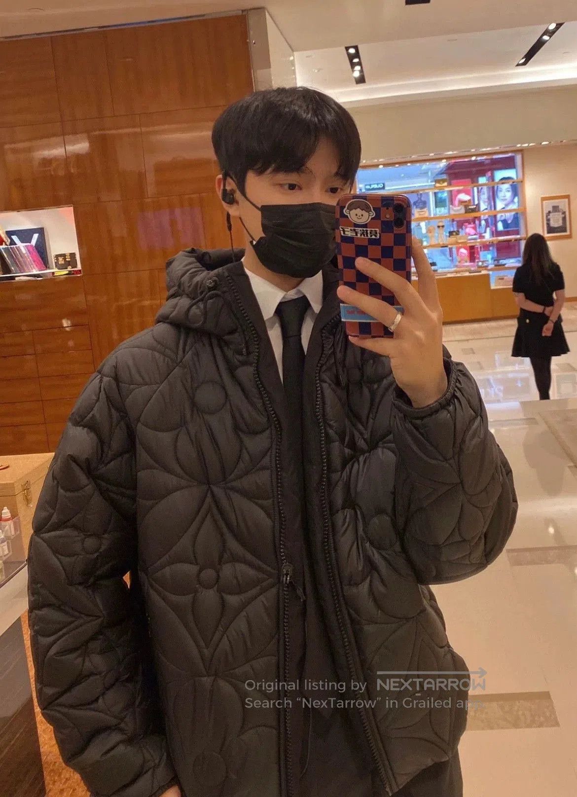 Louis Vuitton black floral quilted down jacket. Size US L / EU 52-54 / 3 - 7 Thumbnail