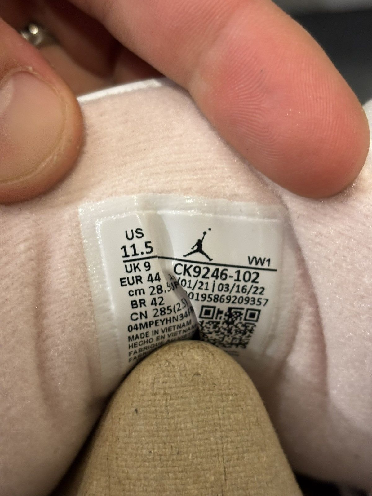 Jordan Brand Jordan 3 Retro ‘Neapolitan’ Size US 10 / EU 43 - 6 Thumbnail