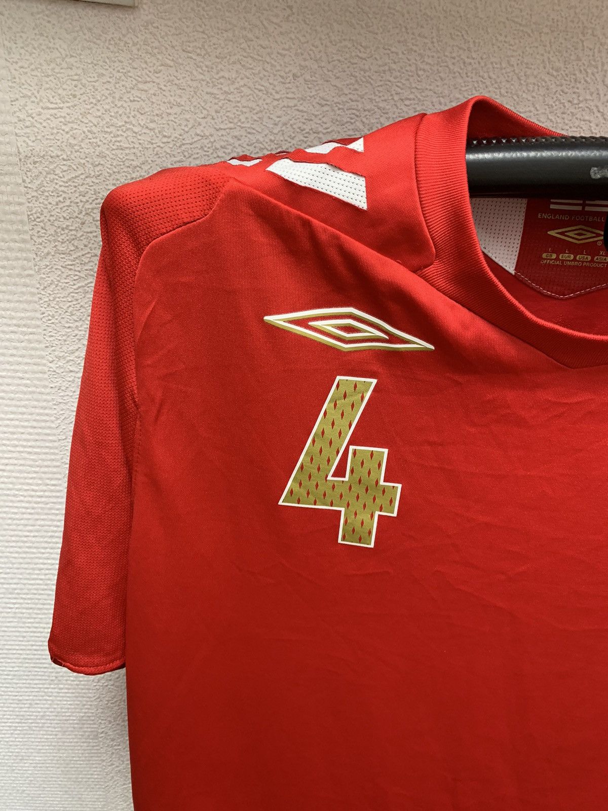 Umbro Gerrard 4 Umbro vintage England soccer jersey L 2000th Size US XL / EU 56 / 4 - 5 Thumbnail