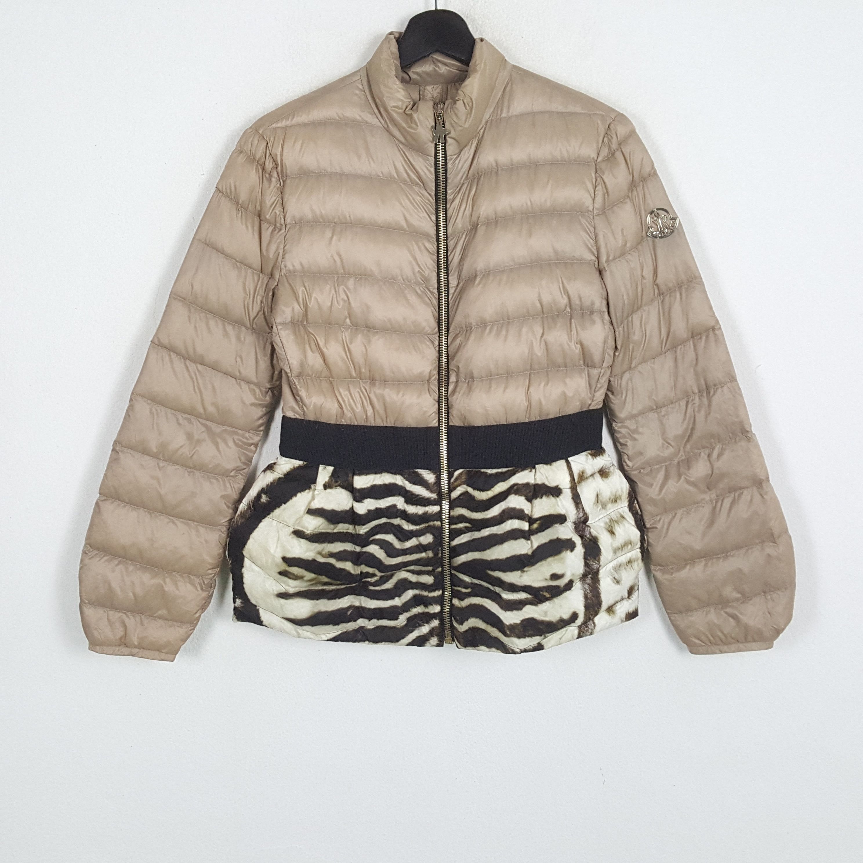 Moncler × Vintage MONCLER Italian Brand Fashion Style Puffer Jacket Size S / US 4 / IT 40 - 1 Thumbnail