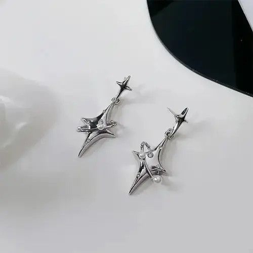 Diamond Earrings x Jewelry Y2K Star Drop Earring in Silver, Men's