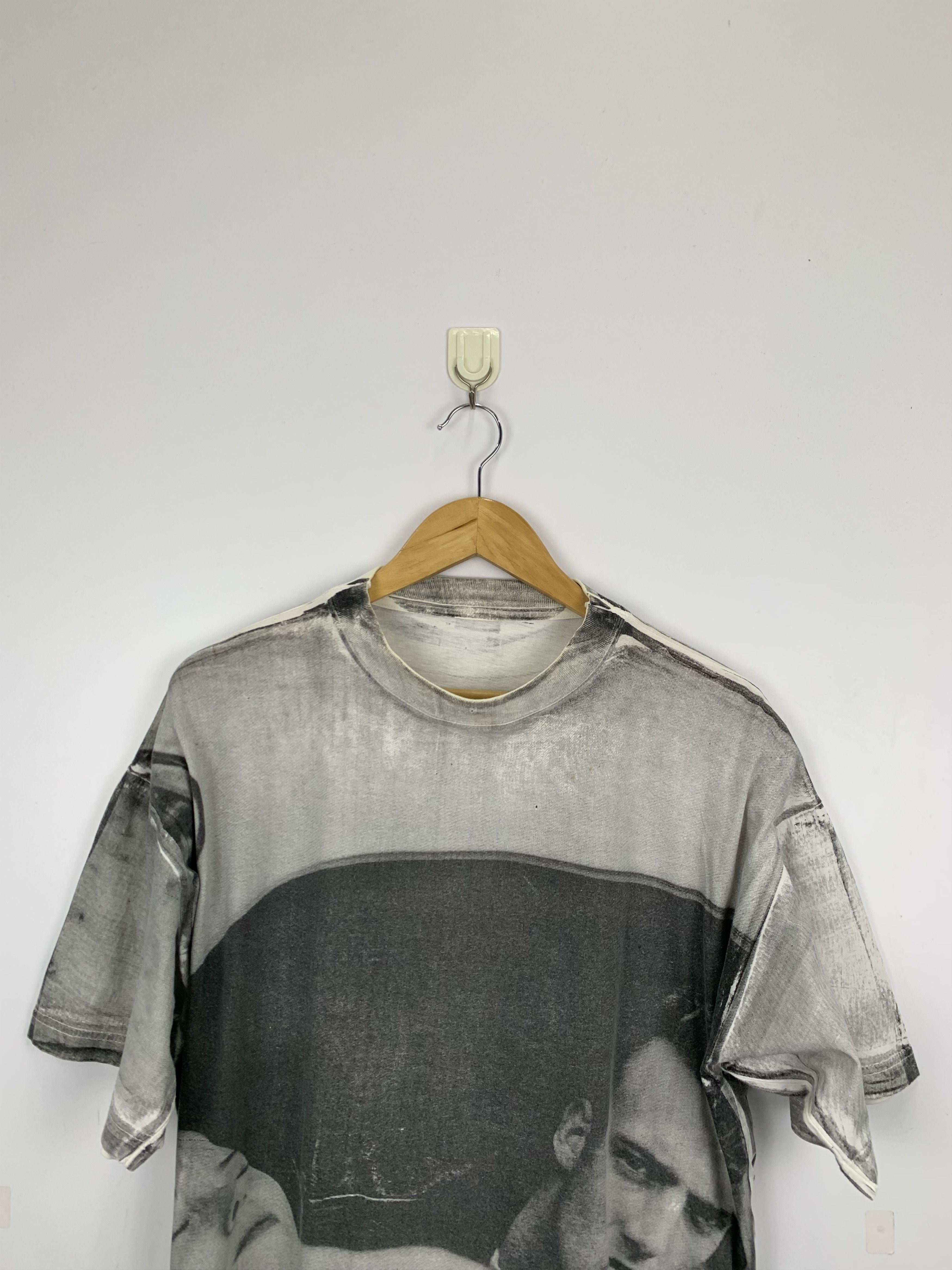 Band Tees Vintage 90s All Overprinted T Shirt TA0126 Size US L / EU 52-54 / 3 - 2 Thumbnail