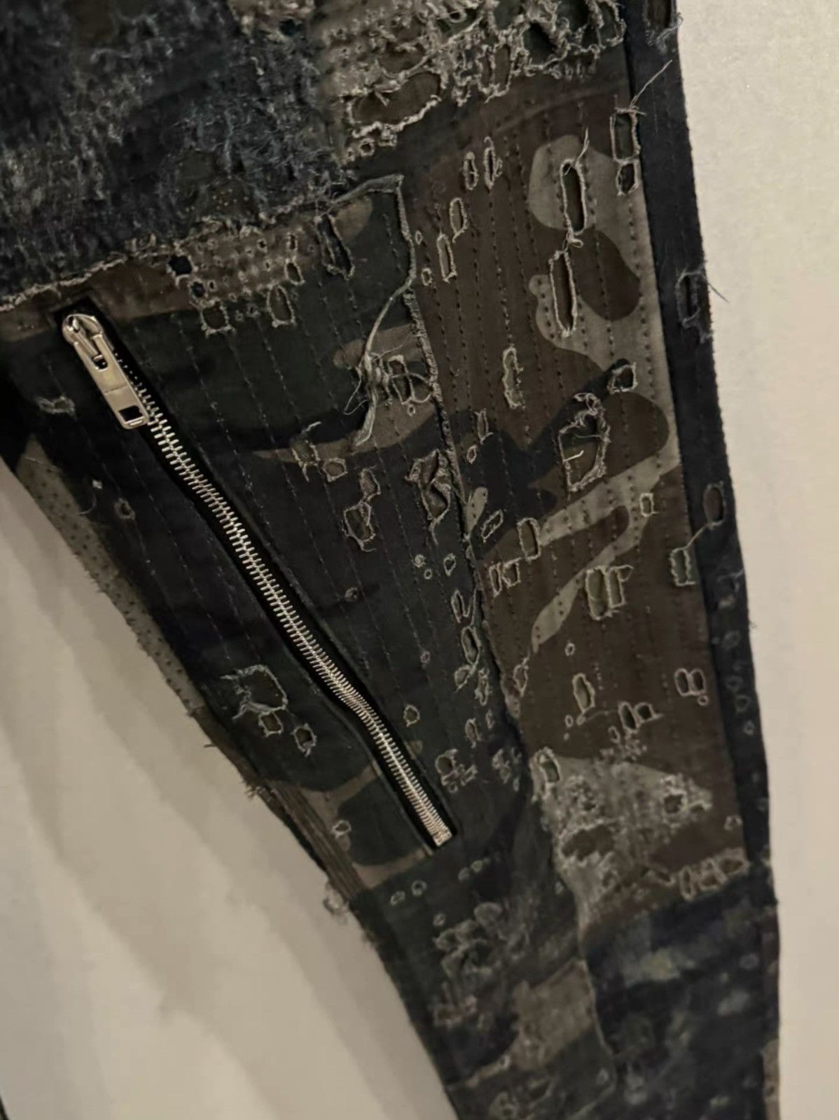 Givenchy Givenchy mmwboro jeans Size US 31 - 4 Thumbnail