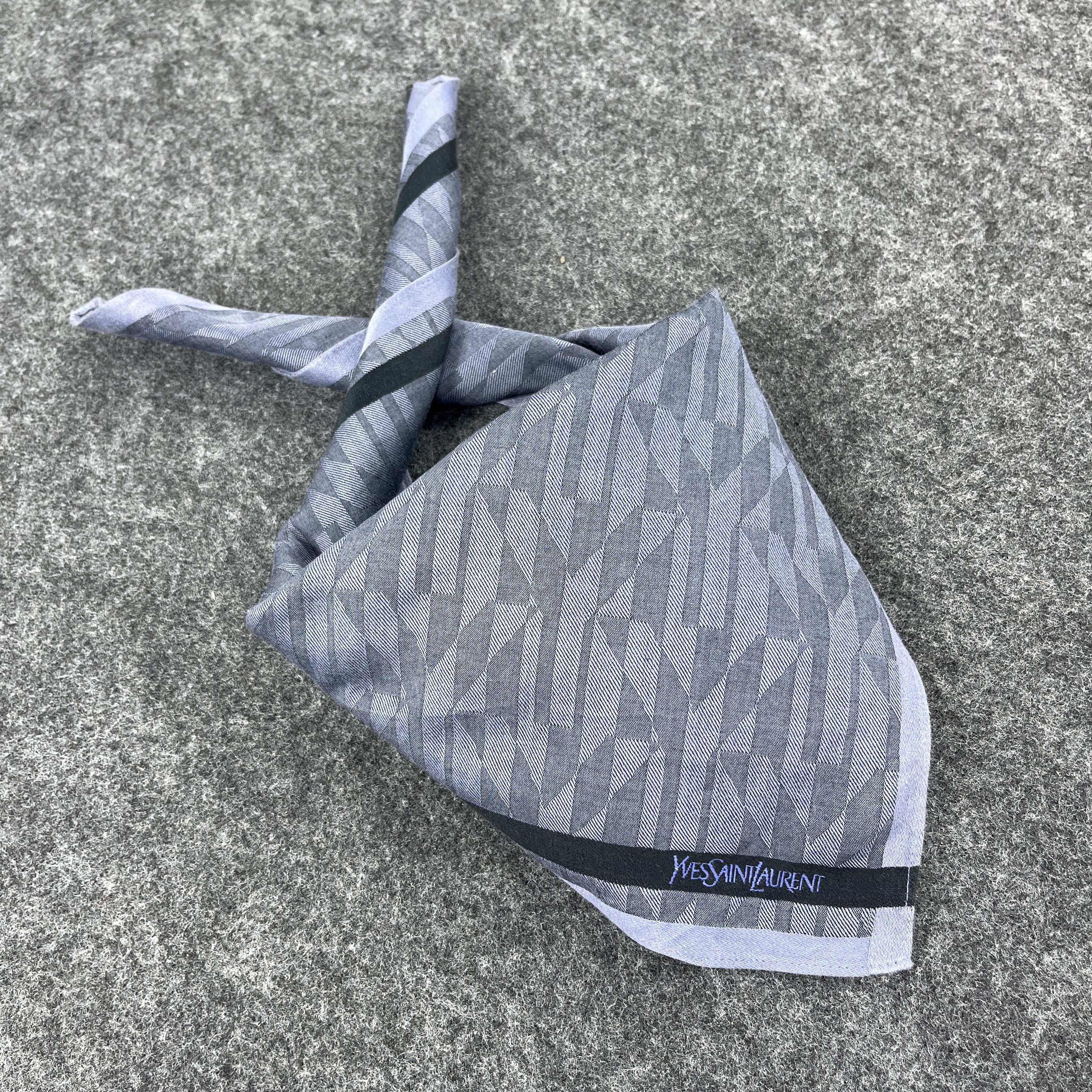 Vintage Yves Saint Laurent Handkerchief / Bandana / Neckerchief B273 Size ONE SIZE - 10 Thumbnail