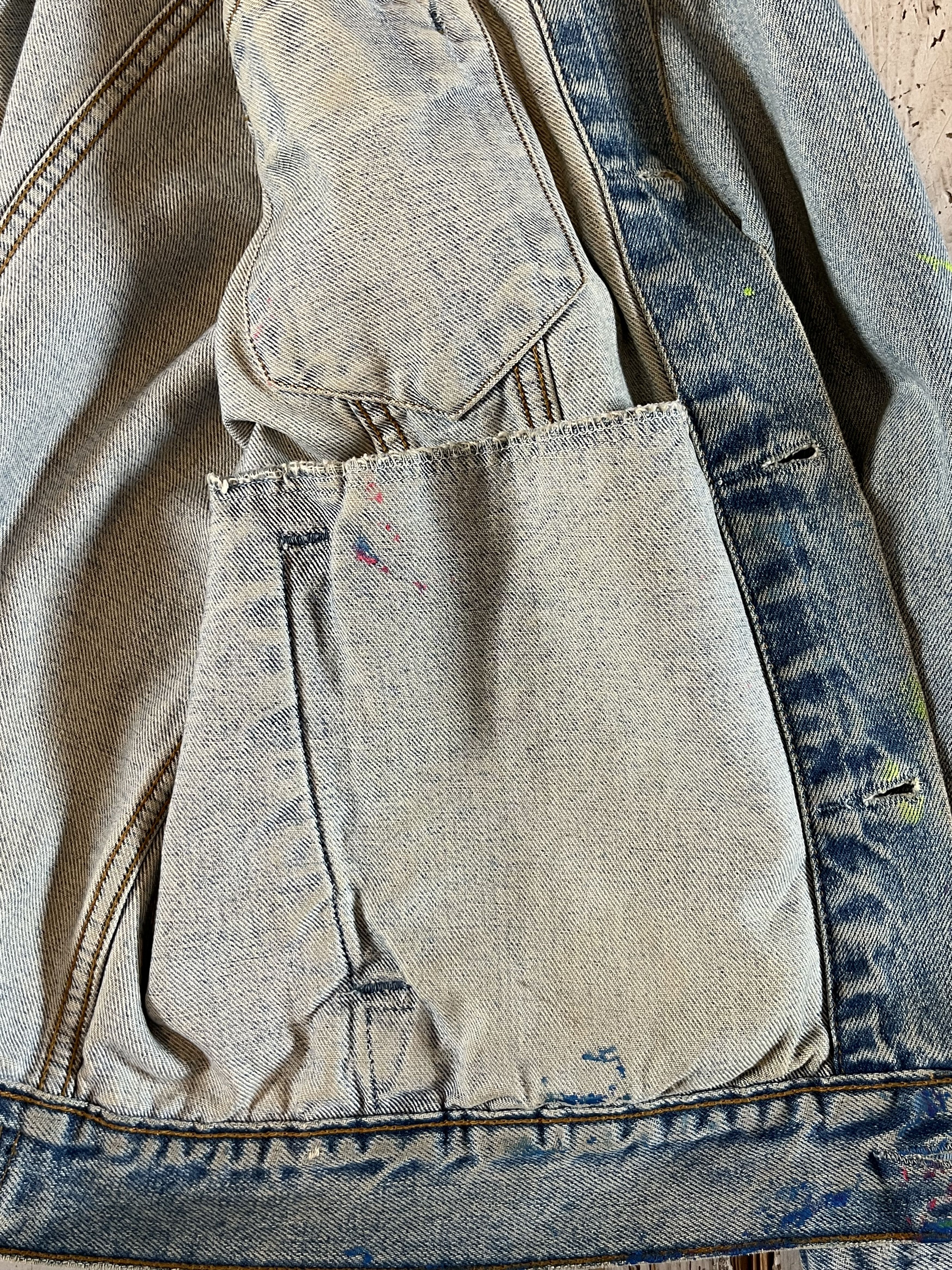 Levi's × Levi's Vintage Clothing × Vintage 1995 Levi's Baby Blue Distressed Trucker Jacket 70503 02 Size US XL / EU 56 / 4 - 13 Thumbnail