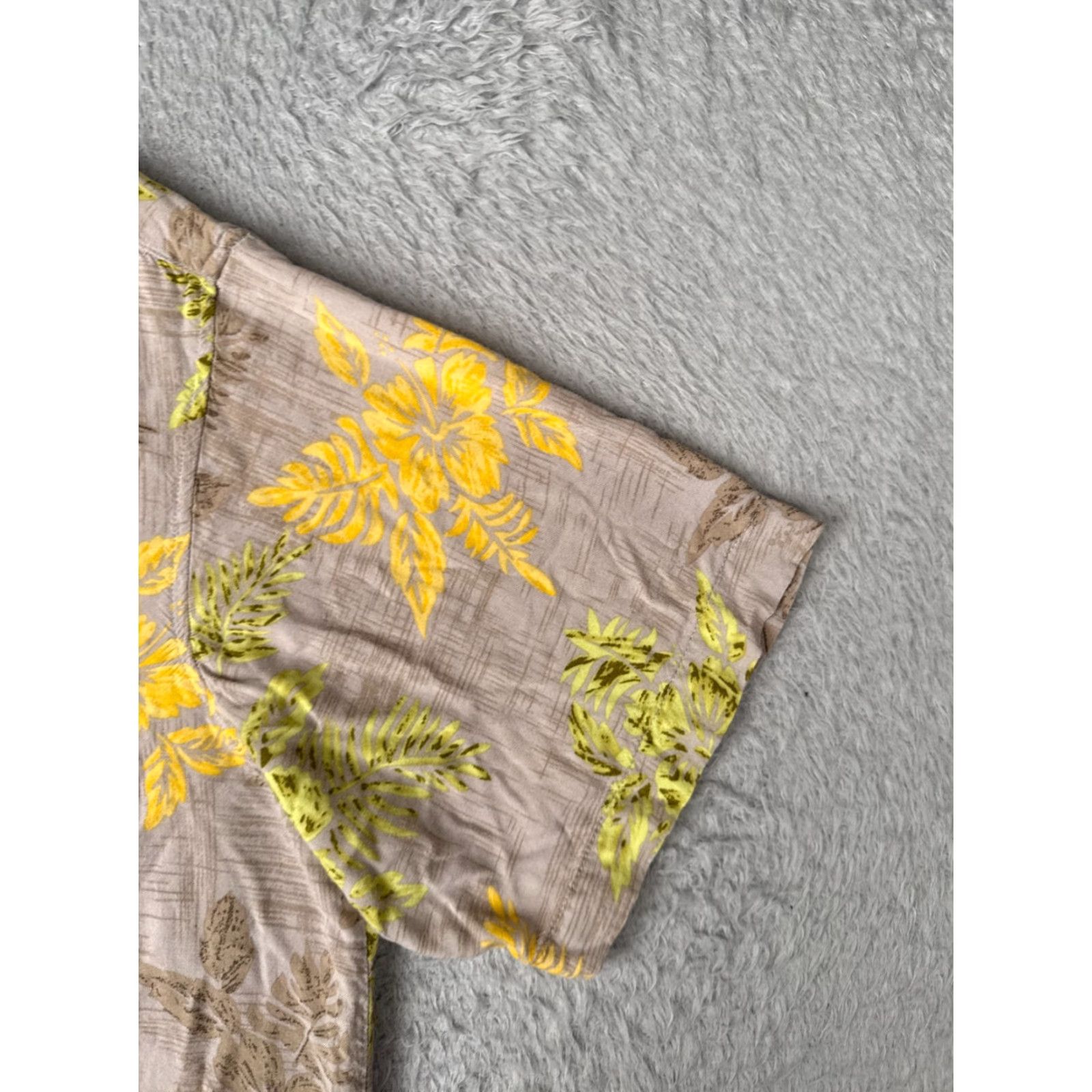 Vintage VINTAGE Knightsbridge Shirt Adult Large Gray Yellow Floral 100% Rayon Hawaiian Pocket Size US L / EU 52-54 / 3 - 2 Thumbnail