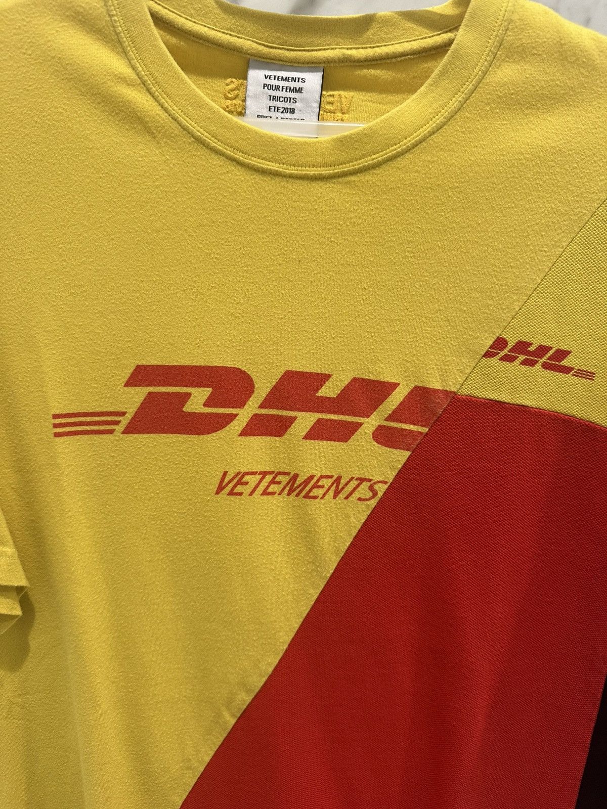 Vetements Vetements x DHL T-Shirt Size US M / EU 48-50 / 2 - 3 Thumbnail