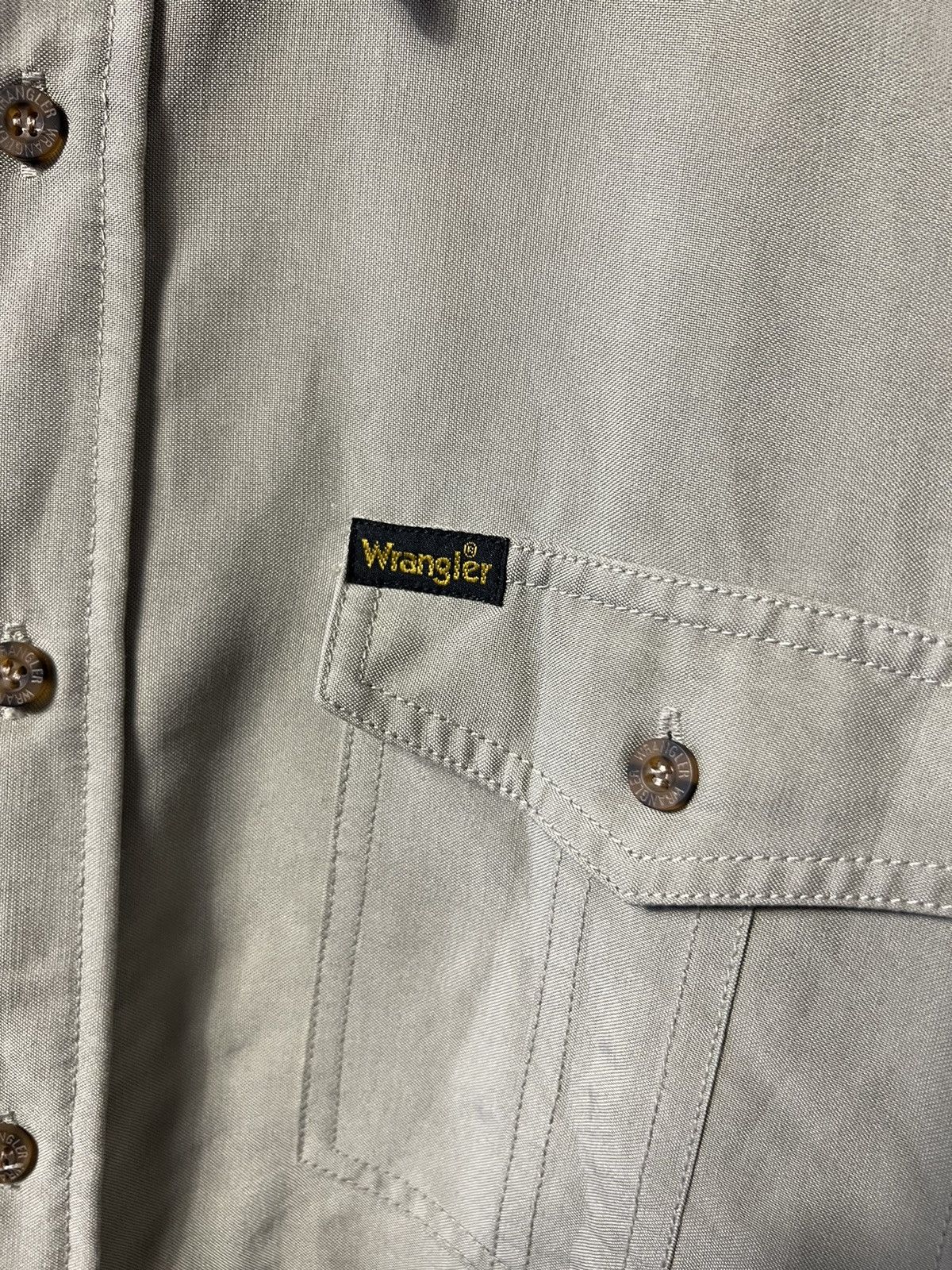 Vintage × Wrangler Vintage Wrangler Military Khaki Long Sleeve Button Up Shirt Size US L / EU 52-54 / 3 - 5 Thumbnail