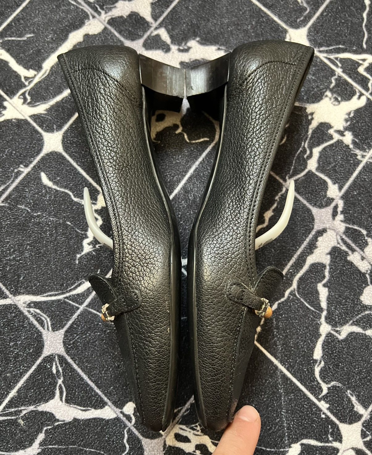 Salvatore Ferragamo Salvatore Ferragamo women heel shoes 9 size flats mules Size US 9 / IT 39 - 4 Thumbnail
