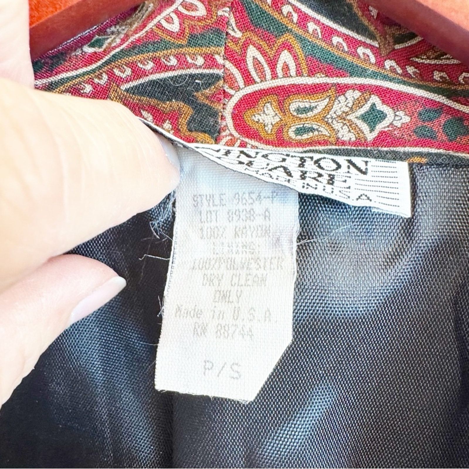 Vintage Vintage Rust Black Paisley Satin Cuff Button Blazer Womens S Size S / US 4 / IT 40 - 8 Thumbnail