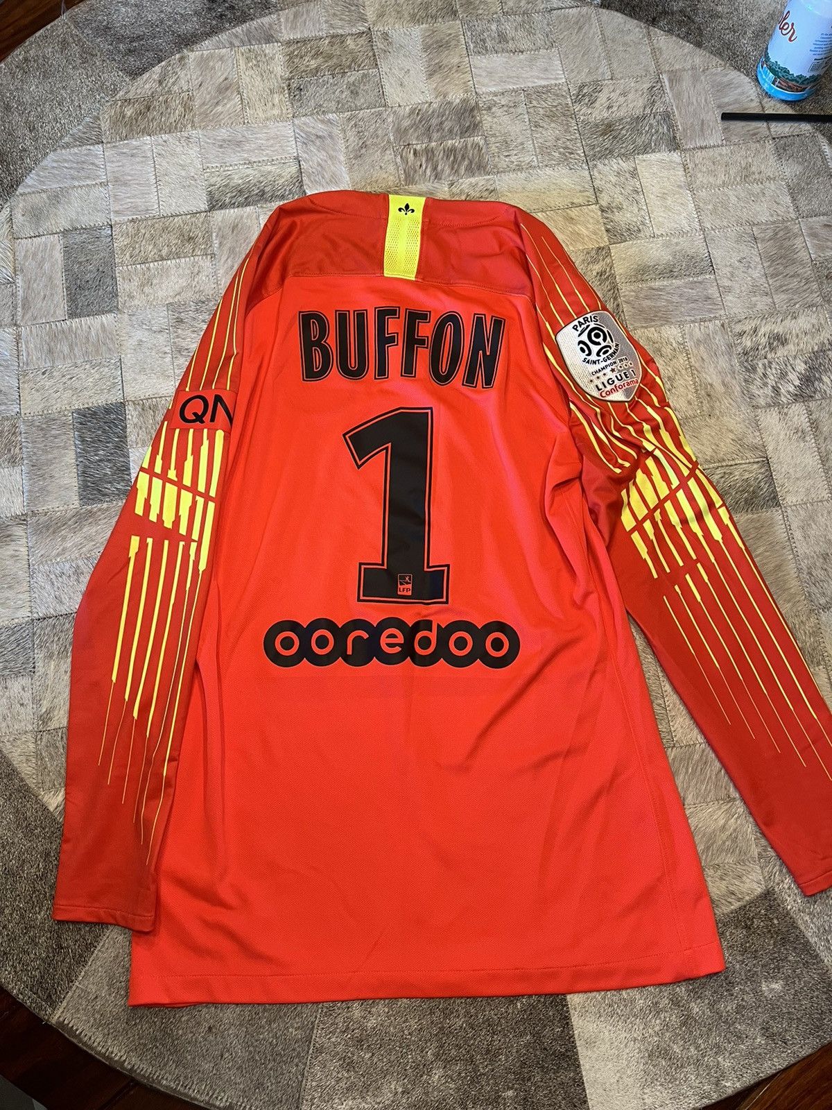 Nike PSG 2018/19 GK Shirt “Buffon” Size US M / EU 48-50 / 2 - 1 Thumbnail