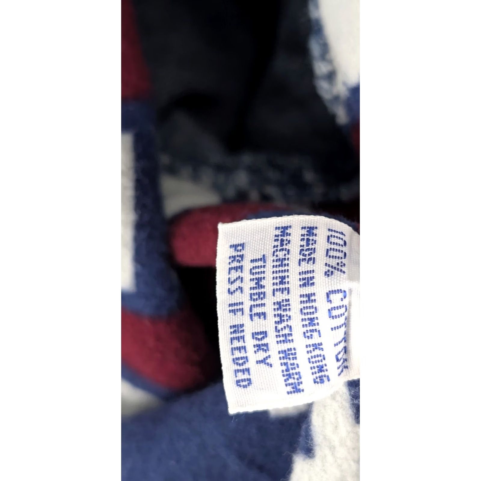 Perry Ellis Perry Ellis America Denim Barn Coat L Vintage 90s Mens Blue Denim Flannel Lining Southwest Aztec Pattern Barn Coat Workwear Casual Travel Long Coat Size US L / EU 52-54 / 3 - 7 Thumbnail