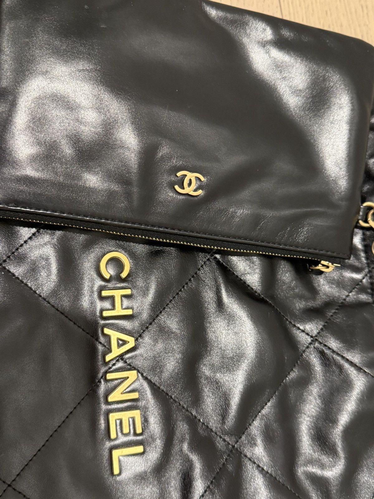 Chanel Chanel 22 Bag (Black/Gold) Size ONE SIZE - 3 Thumbnail