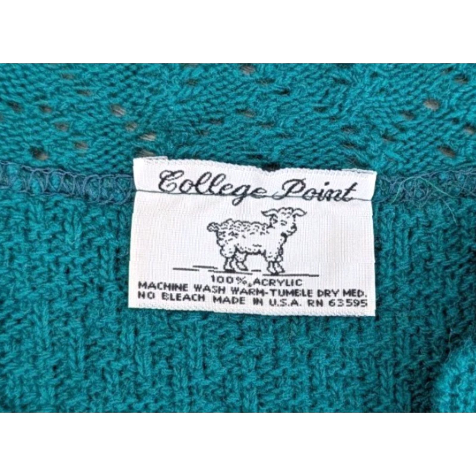 Vintage VINTAGE 70s College Point Sweater Womens L Blue Textured V-Neck Pullover Made in USA Aran Lightweight Size L / US 10 / IT 46 - 3 Thumbnail