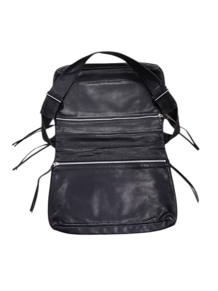 Y’S YOHJI YAMAMOTO LEATHER SLING BAG/CROSS BODY MAN