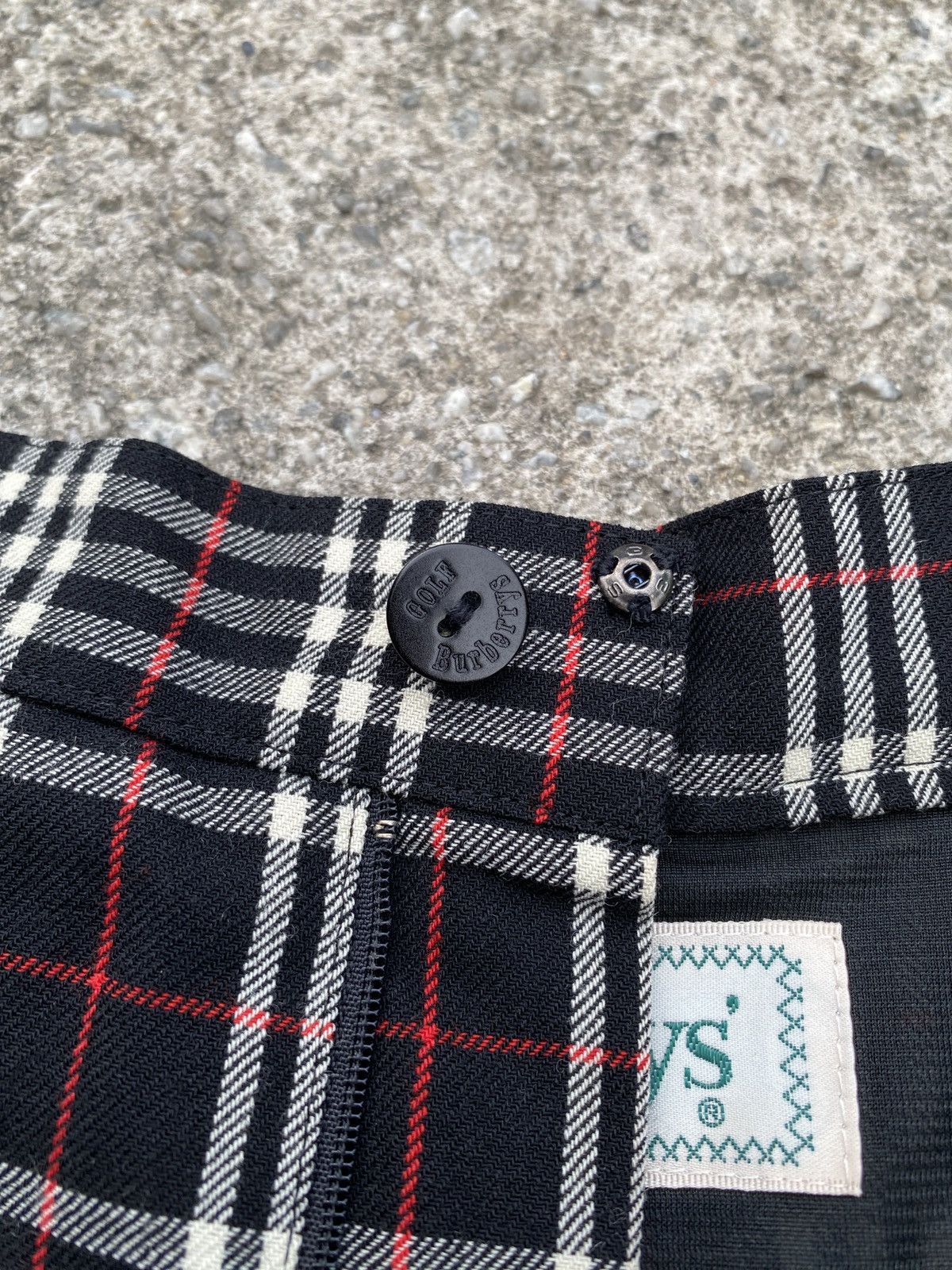 Burberry × Burberry Prorsum × Vintage Vintage 90’s Burberrys Golf Novacheck Short Pant Size 24" / US 00 / IT 34 - 8 Thumbnail