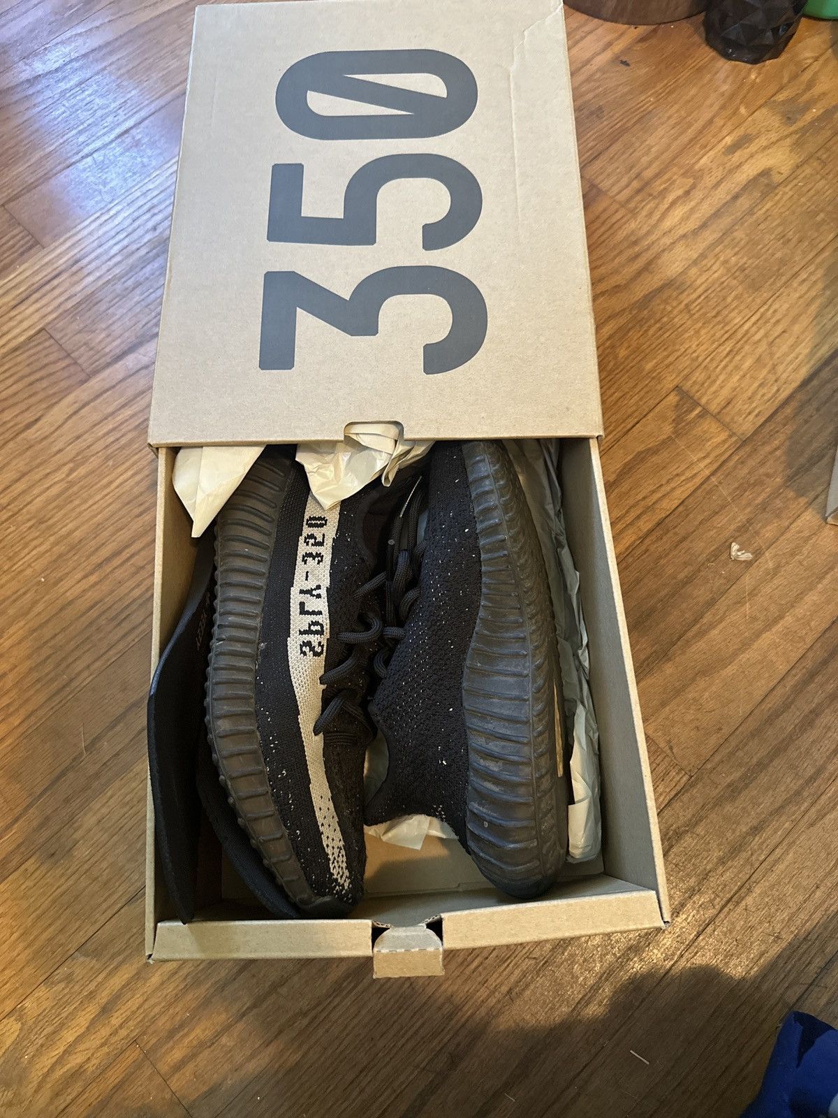 Yeezy Yeezy Boost 350 V2 'Oreo' Size US 4 / IT 34 - 7 Thumbnail