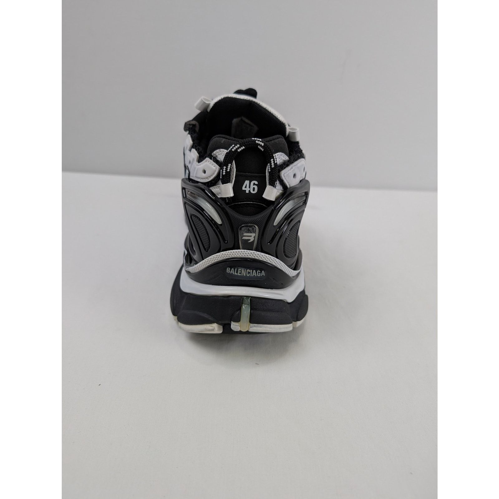 Balenciaga o1rshd1 Mesh Rubber Runner Sneakers in White/Black Size US 13 / EU 46 - 12 Thumbnail