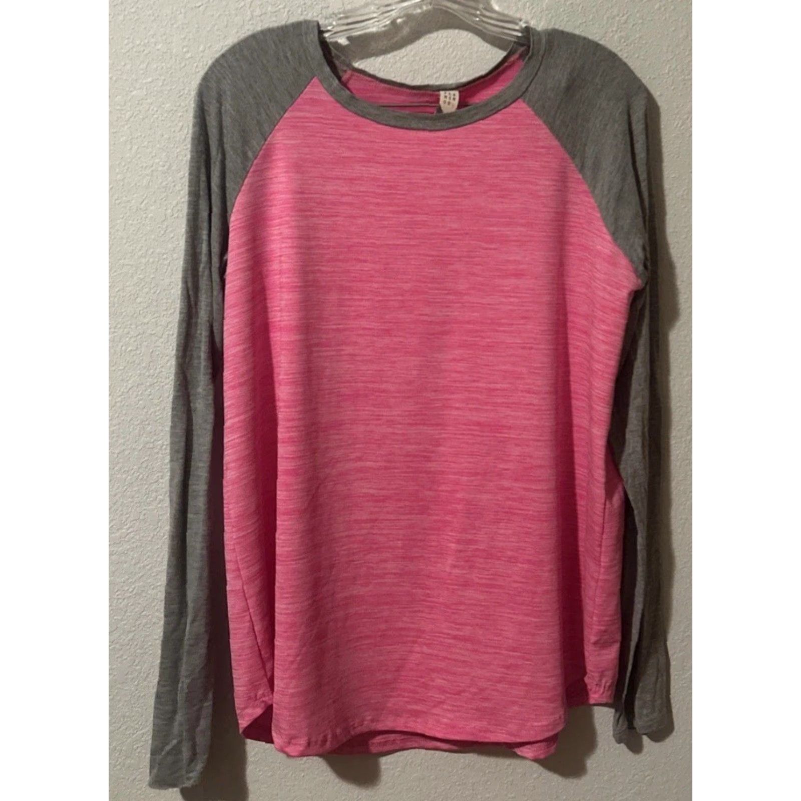 Pinko Flamingo Shirt L Womens Multicolor Crew Neck Long Sleeve Cotton Blend Tee 20.5” Pit to Pit 26.5" Length Stadium Tee Activewear 2163 Size L / US 10 / IT 46 - 2 Thumbnail