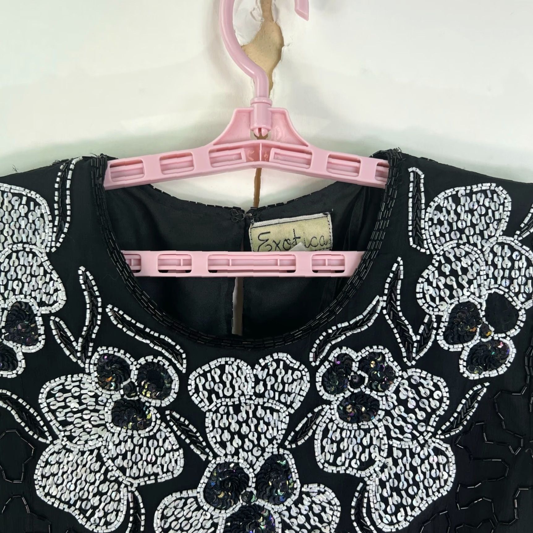 Vintage VINTAGE Exotica Blouse Shirt Womens Size S Black White Beaded Silk Ghost Boo 90s Halloween Scoop Neck Size S / US 4 / IT 40 - 4 Thumbnail