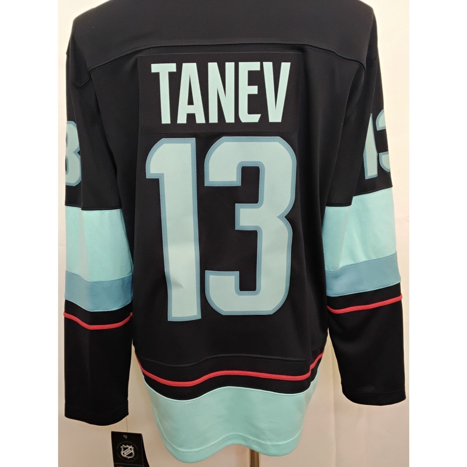 Other NHL Fanatics Seattle Kraken Jersey Brandon Tanev Men's S NWT Size US S / EU 44-46 / 1 - 8 Thumbnail