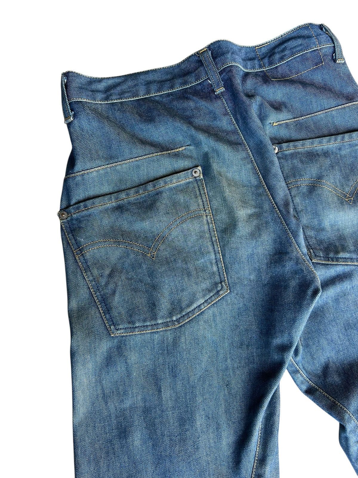 Levi's Vintage 2000 Levi’s Engineered Regular Dirty Mud Denim Jeans Size US 31 - 15 Thumbnail