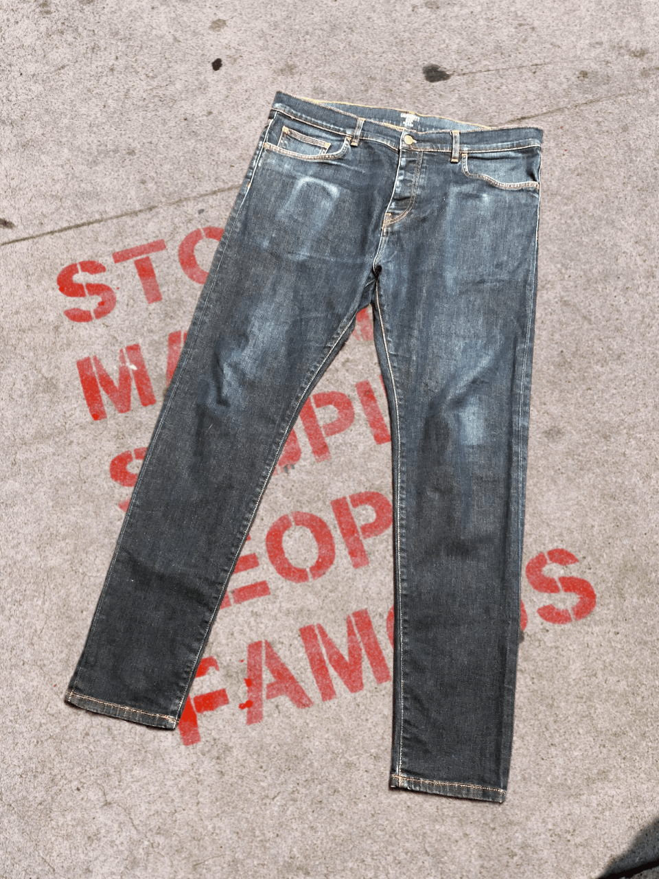 Carhartt Wip Distressed Jeans Carhartt WIP logo Y2K streetwear Size US 34 / EU 50 - 1 Thumbnail