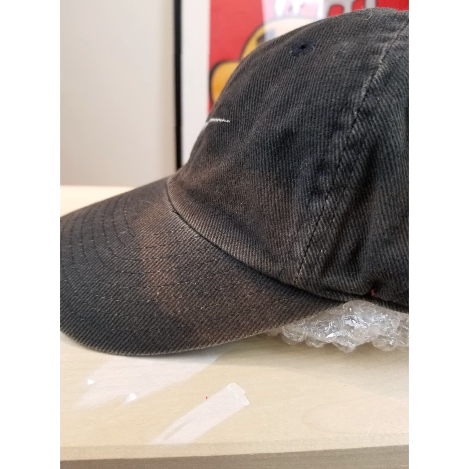 Nike VINTAGE NIKE BIG SWOOSH SUN FADED TRAVIS SCOTT BLACK HAT Cap Strapback L Adult Mens Size ONE SIZE - 3 Thumbnail