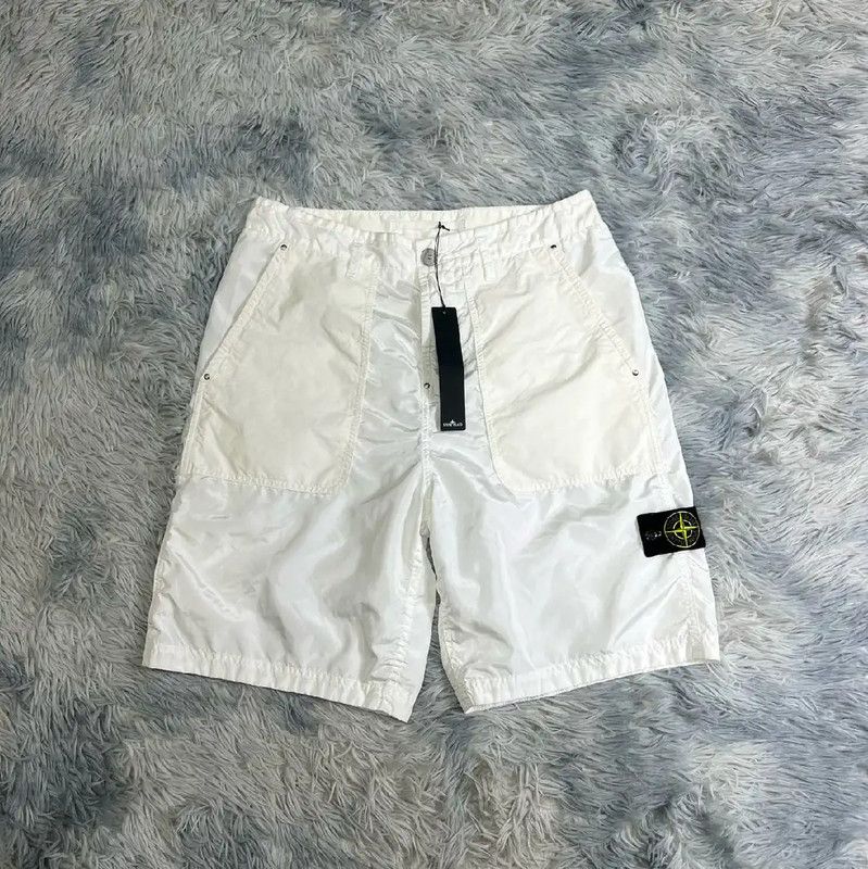 Stone Island Stone Island White Nylon Shorts for Men 0089 Size US 30 / EU 46 - 1 Thumbnail