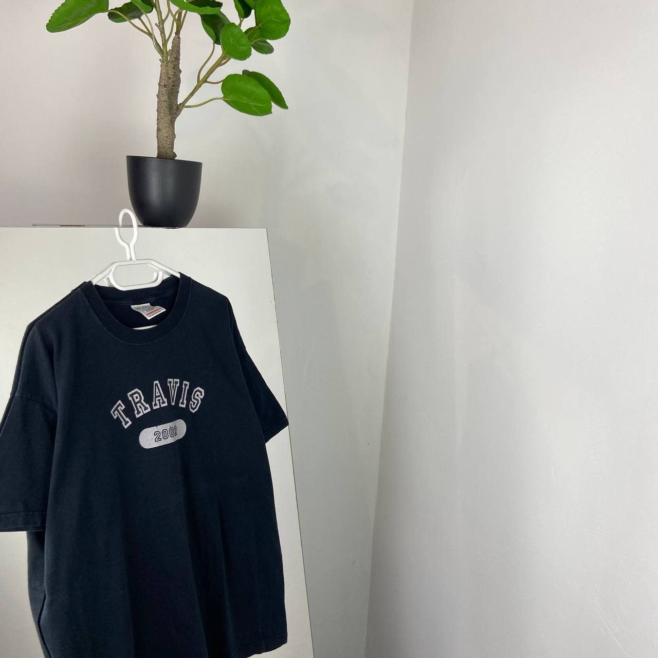 Vintage Travis 2002 Vintage Screen Star Vintage Rap T-Shirt Size US XL / EU 56 / 4 - 1 Thumbnail